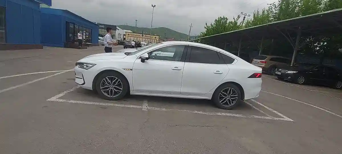 BYD Qin 2024 года за 7 000 000 тг. в Алматы