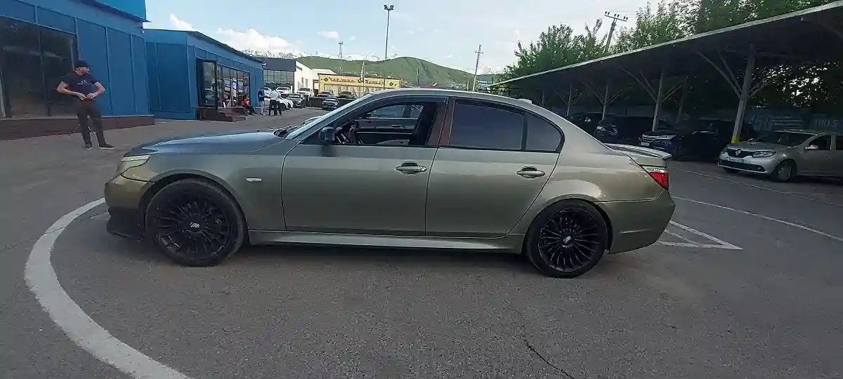 BMW 5 серии 2006 года за 8 000 000 тг. в Алматы