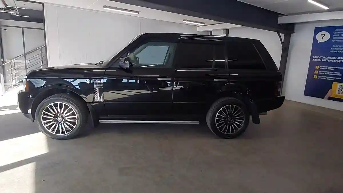 Land Rover Range Rover 2011 года за 12 000 000 тг. в Астана