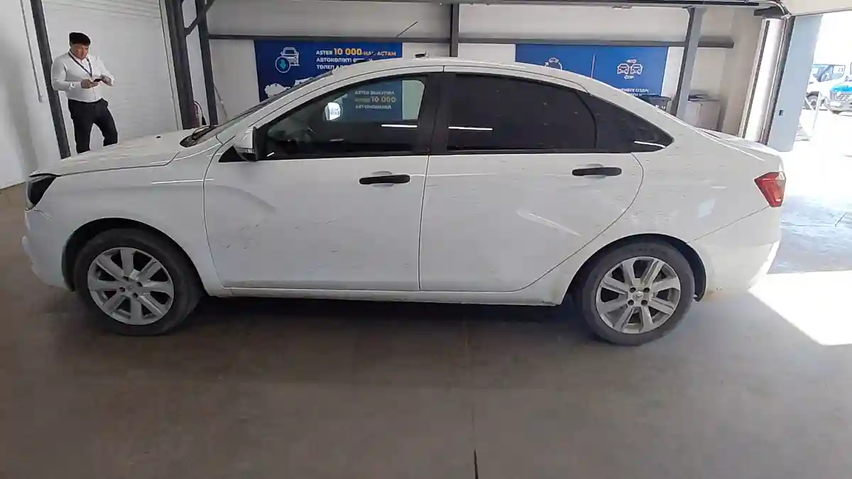 LADA (ВАЗ) Vesta 2018 года за 4 500 000 тг. в Астана