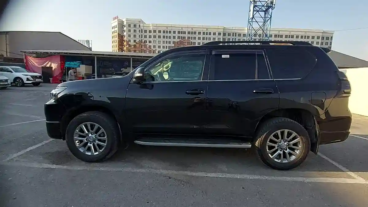 Toyota Land Cruiser Prado 2020 года за 27 000 000 тг. в Шымкент