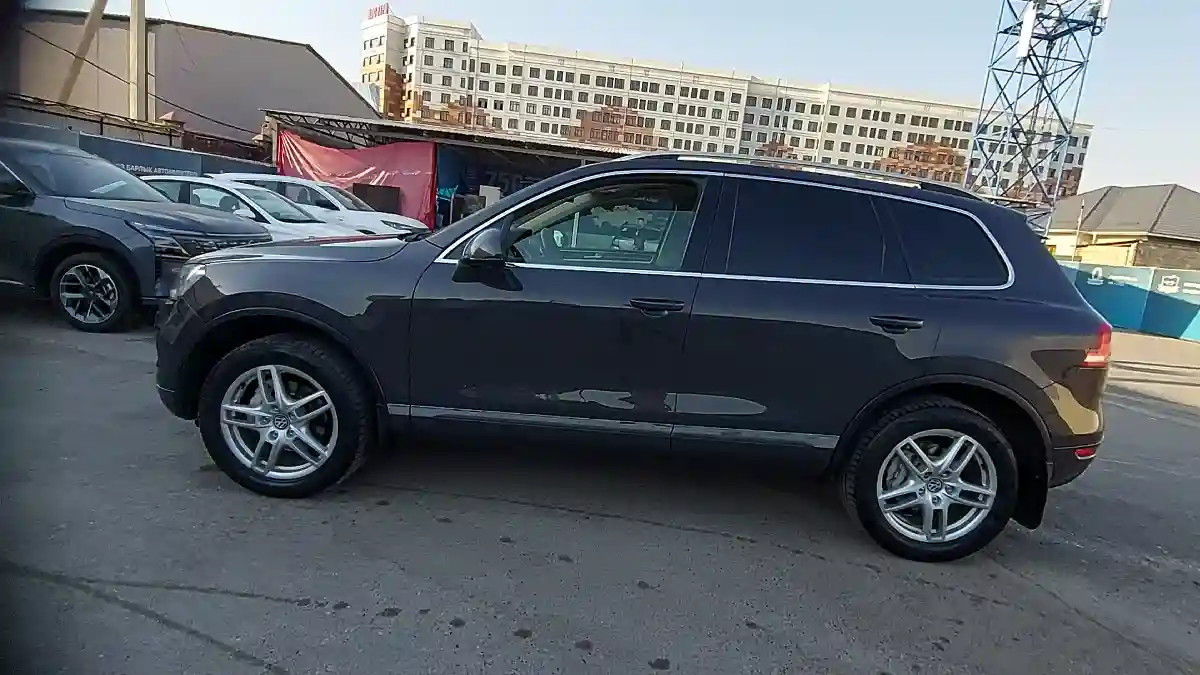 Volkswagen Touareg 2010 года за 11 000 000 тг. в Шымкент