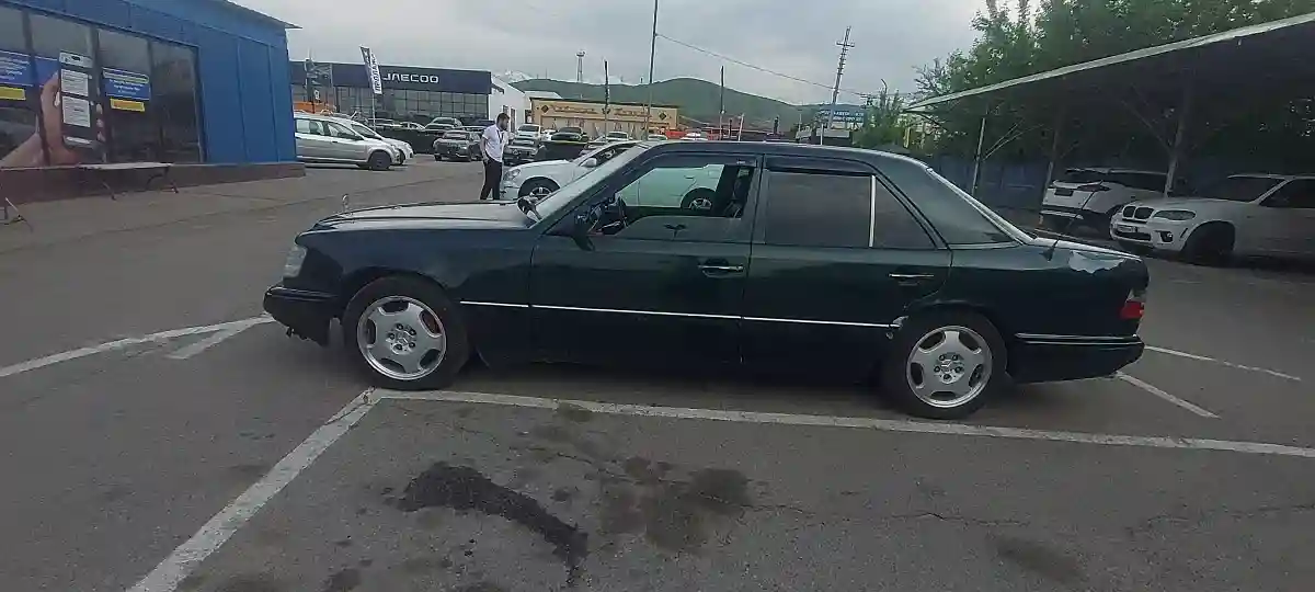 Mercedes-Benz E-Класс 1994 года за 2 000 000 тг. в Алматы
