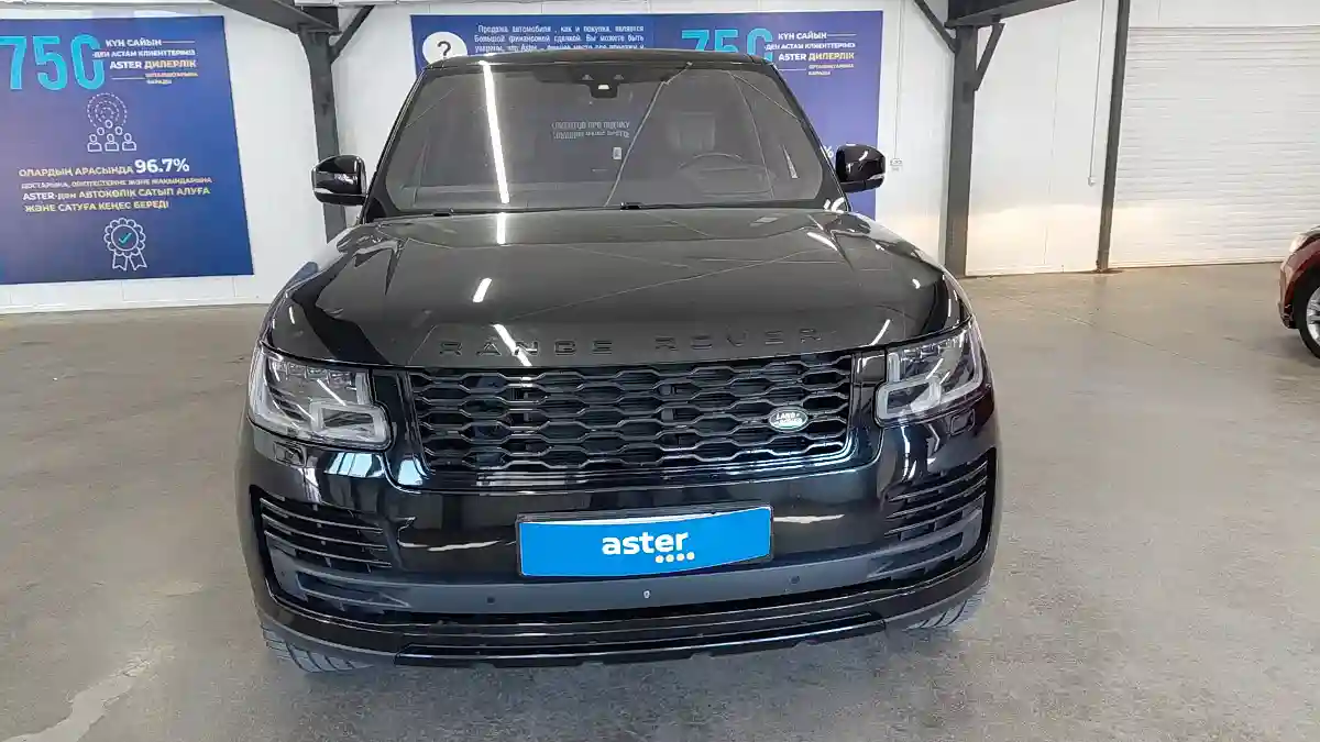 Land Rover Range Rover 2018 года за 42 000 000 тг. в Астана