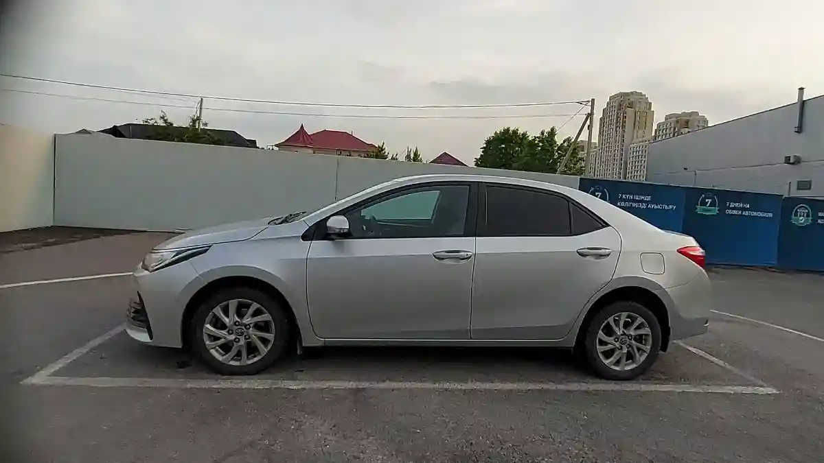Toyota Corolla 2017 года за 7 000 000 тг. в Шымкент