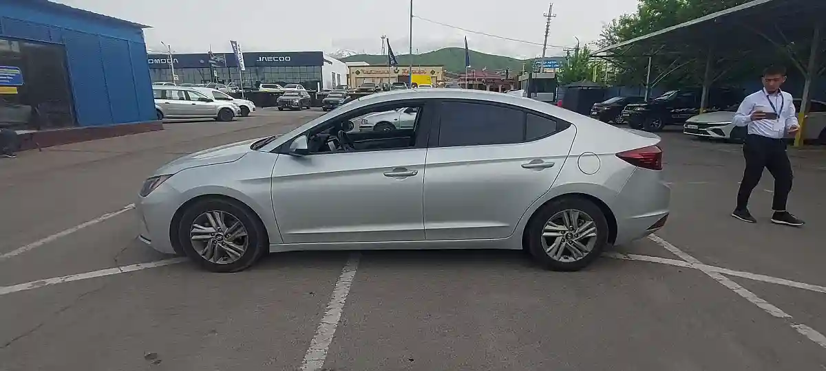 Hyundai Elantra 2019 года за 7 500 000 тг. в Алматы