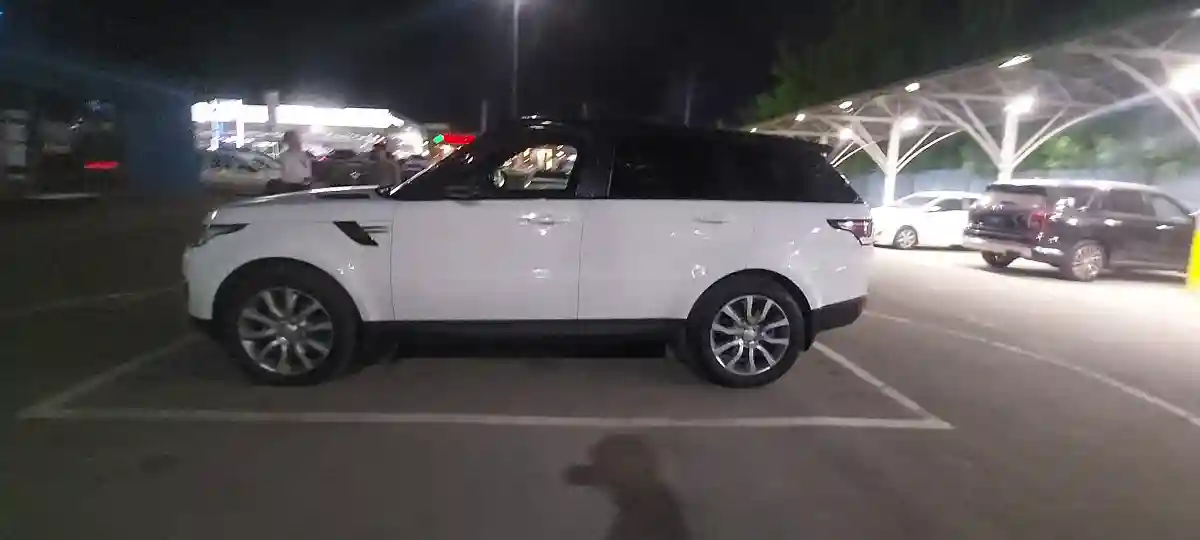Land Rover Range Rover Sport 2015 года за 16 000 000 тг. в Алматы