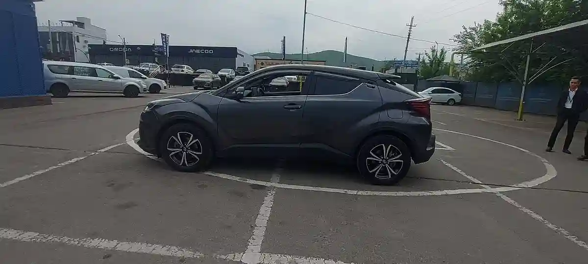 Toyota C-HR 2023 года за 14 000 000 тг. в Алматы