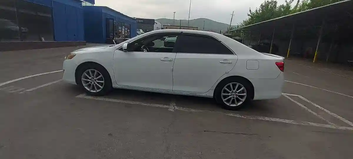 Toyota Camry 2012 года за 7 000 000 тг. в Алматы