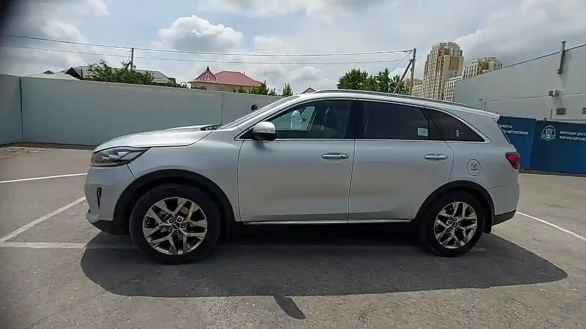 Kia Sorento 2018 года за 8 500 000 тг. в Шымкент