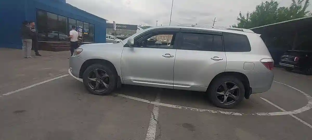 Toyota Highlander 2008 года за 8 000 000 тг. в Алматы