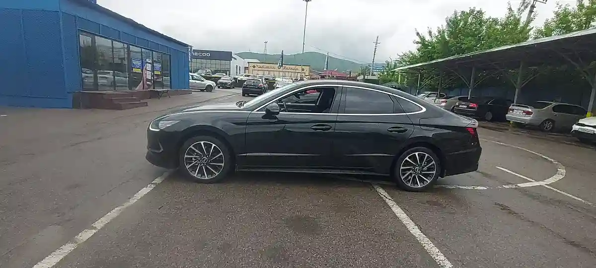 Hyundai Sonata 2023 года за 13 500 000 тг. в Алматы