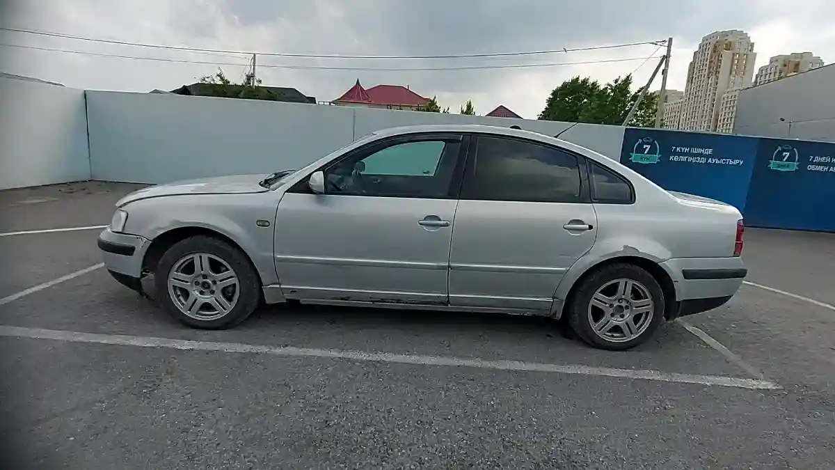 Volkswagen Passat 1999 года за 850 000 тг. в Шымкент