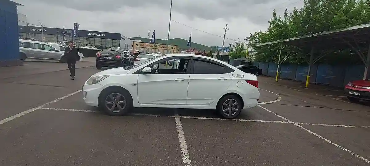 Hyundai Accent 2013 года за 4 000 000 тг. в Алматы
