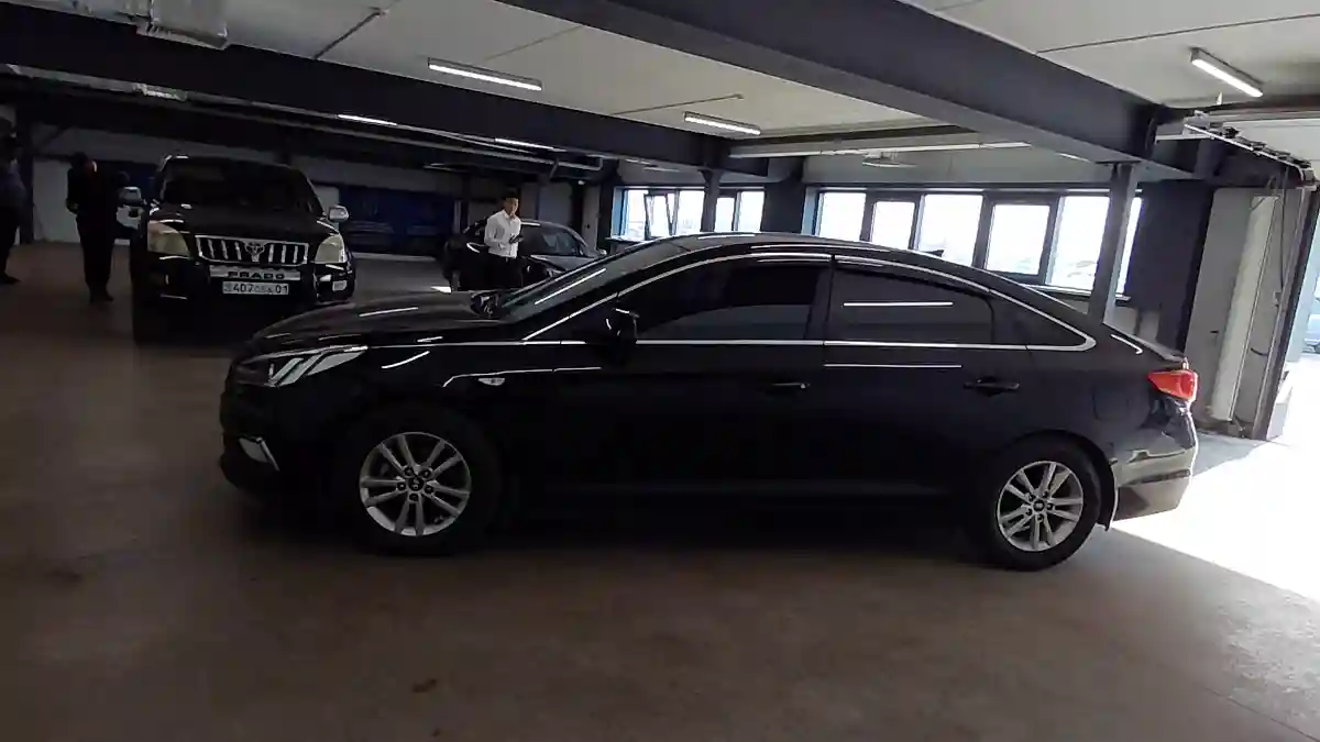 Hyundai Sonata 2016 года за 8 500 000 тг. в Астана