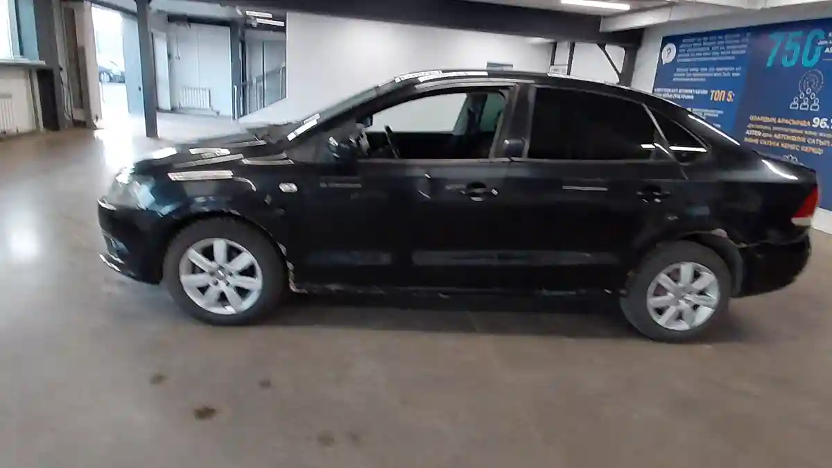 Volkswagen Polo 2012 года за 3 800 000 тг. в Астана