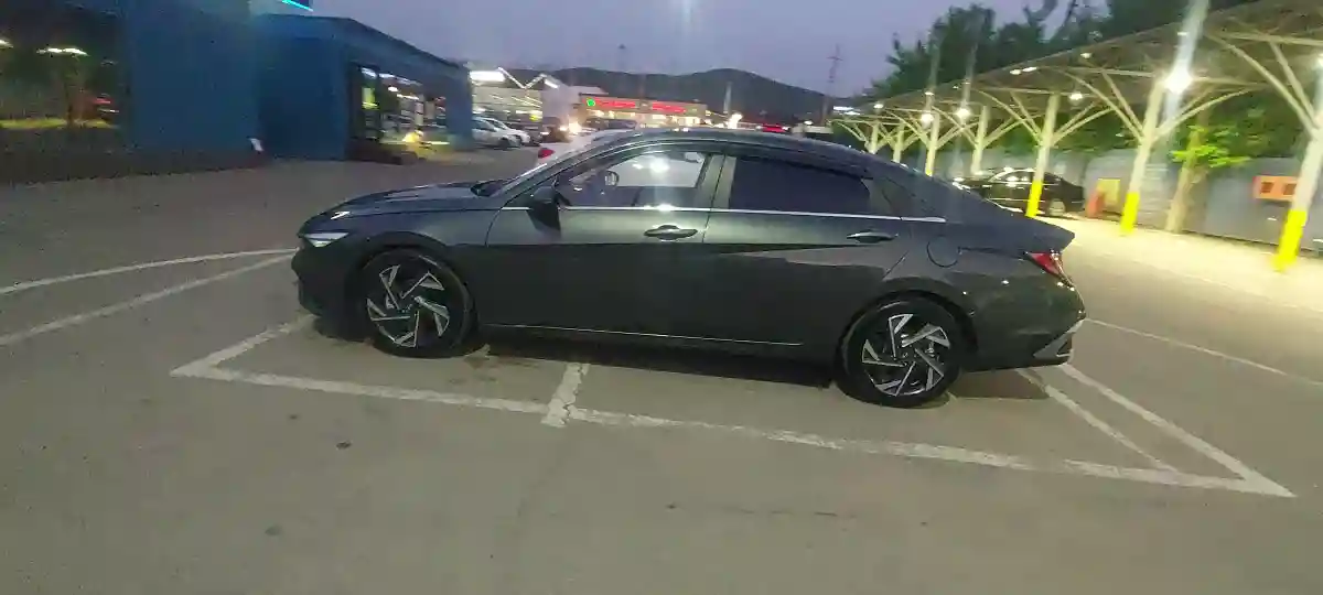 Hyundai Elantra 2024 года за 8 200 000 тг. в Алматы