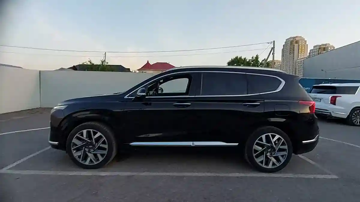 Hyundai Santa Fe 2021 года за 16 800 000 тг. в Шымкент