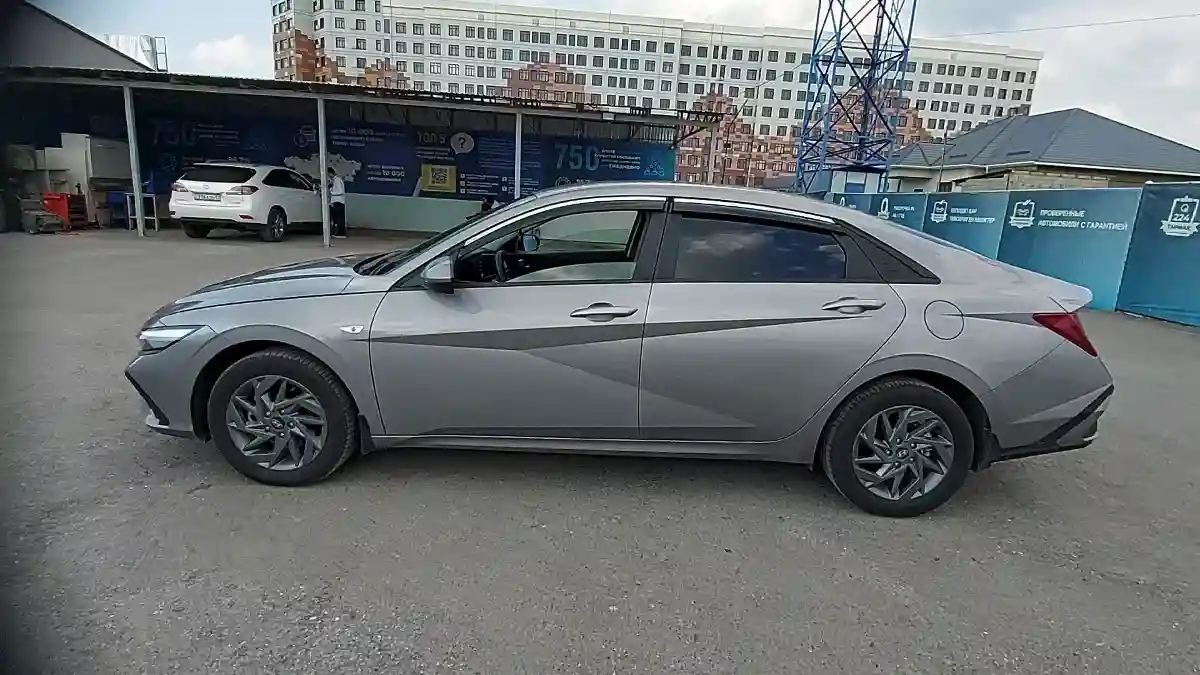 Hyundai Elantra 2024 года за 9 000 000 тг. в Шымкент
