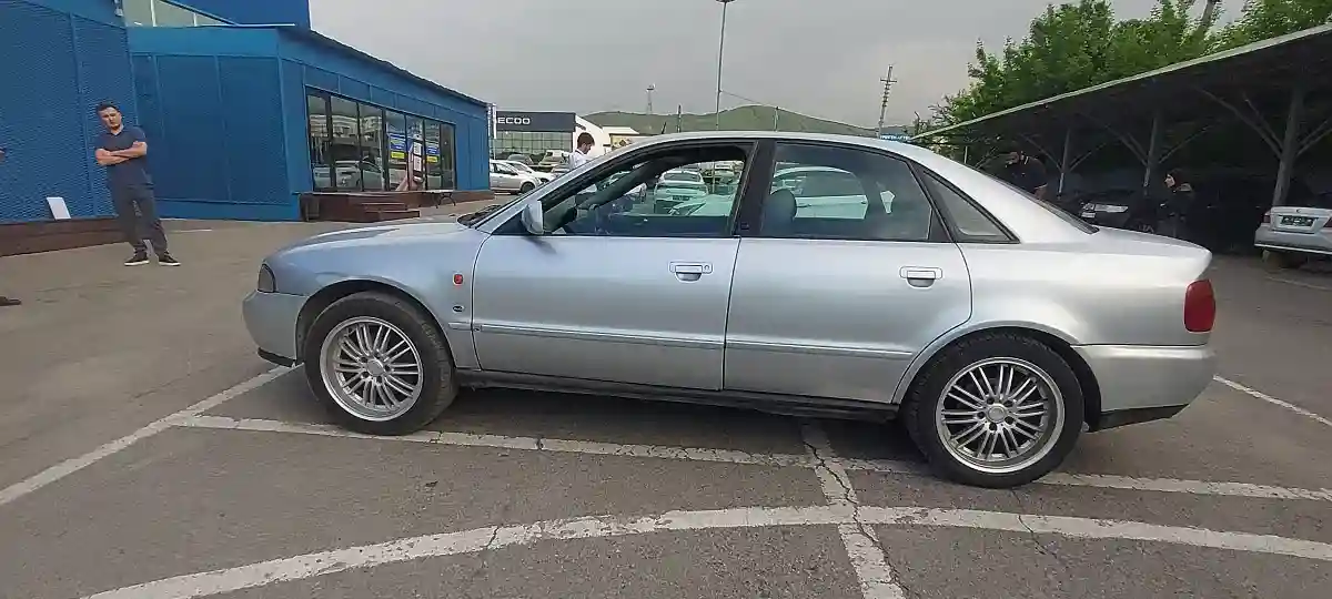 Audi A4 1996 года за 2 400 000 тг. в Алматы