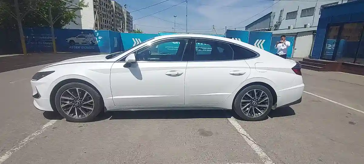 Hyundai Sonata 2021 года за 12 000 000 тг. в Алматы