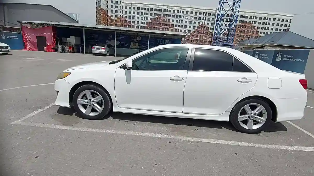 Toyota Camry 2013 года за 8 000 000 тг. в Шымкент