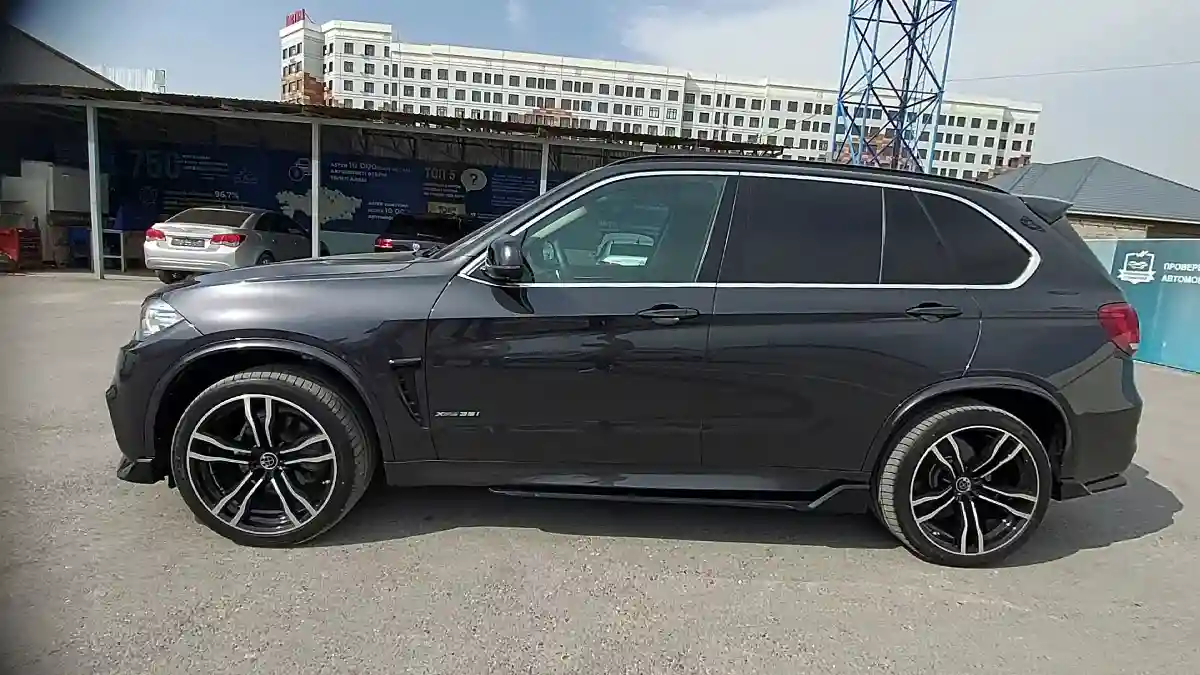 BMW X5 2015 года за 17 000 000 тг. в Шымкент