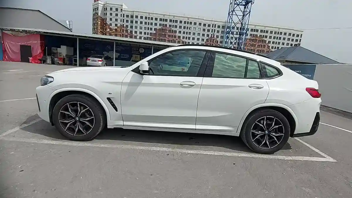 BMW X4 2024 года за 35 000 000 тг. в Шымкент