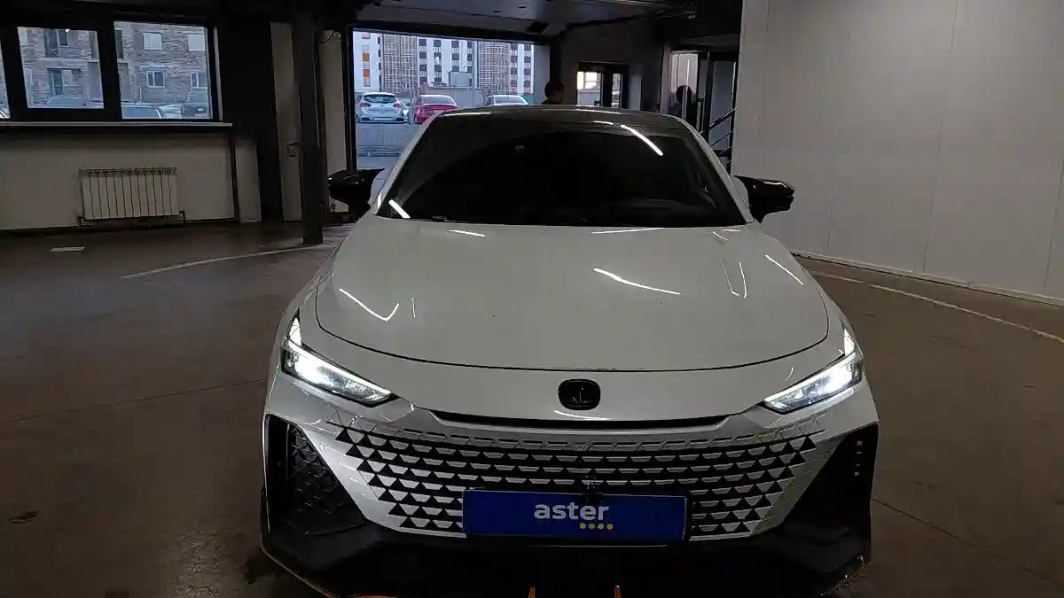 Changan UNI-V 2023 года за 10 000 000 тг. в Астана
