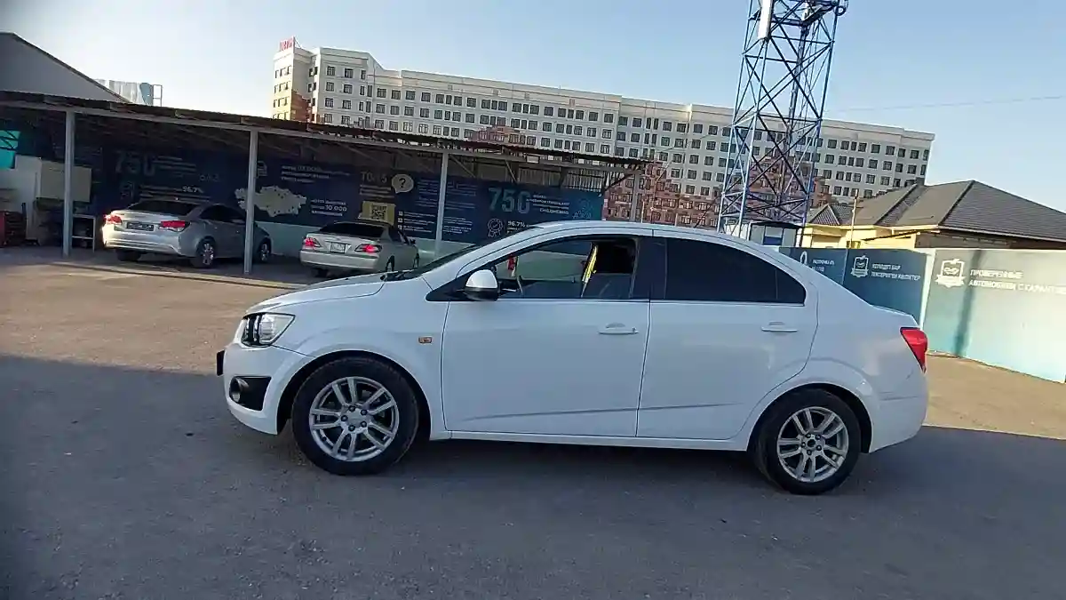 Chevrolet Aveo 2013 года за 3 500 000 тг. в Шымкент