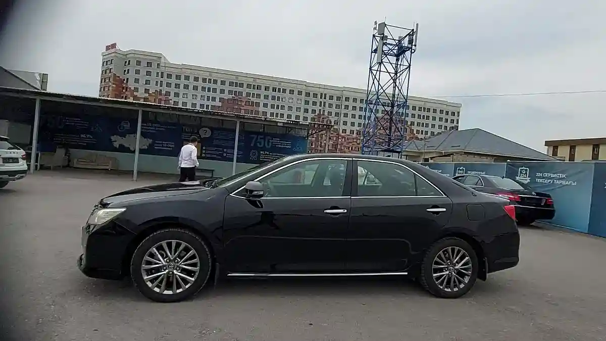 Toyota Camry 2012 года за 8 500 000 тг. в Шымкент