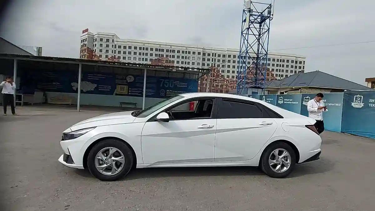 Hyundai Avante 2021 года за 8 200 000 тг. в Шымкент