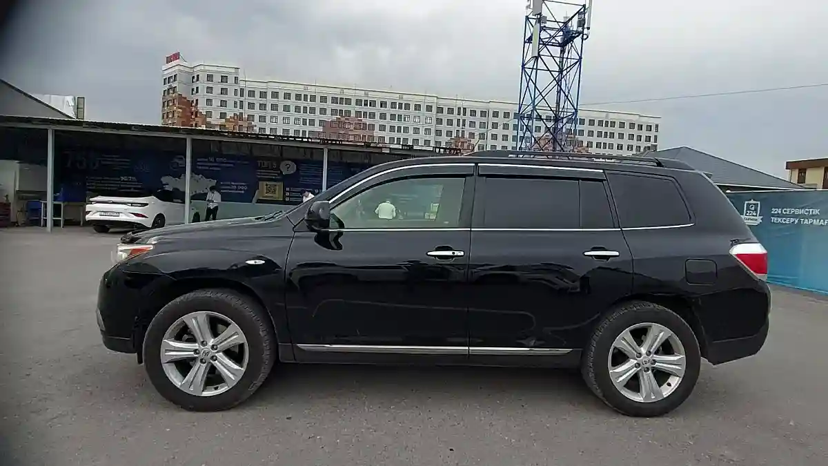 Toyota Highlander 2012 года за 12 700 000 тг. в Шымкент