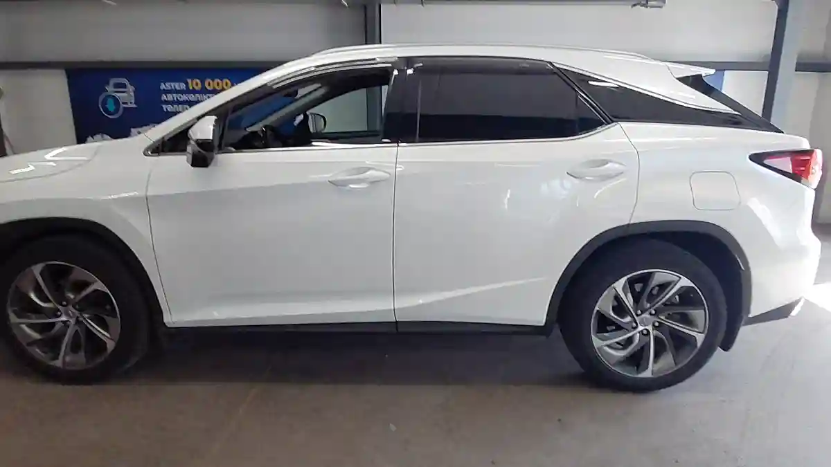 Lexus RX 2016 года за 19 000 000 тг. в Астана