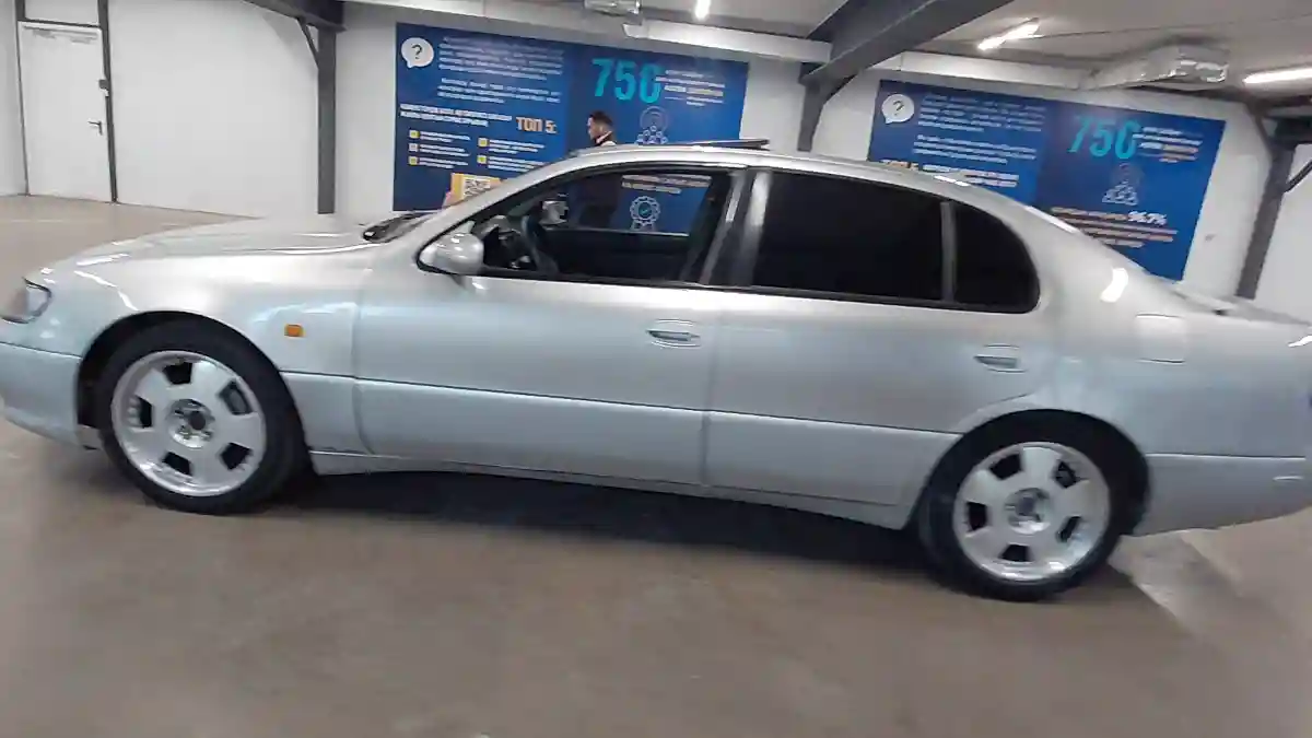 Lexus GS 1995 года за 1 500 000 тг. в Астана