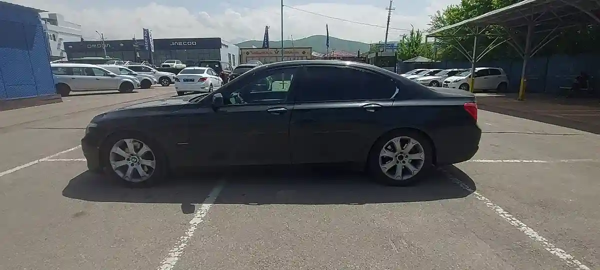 BMW 7 серии 2013 года за 9 000 000 тг. в Алматы