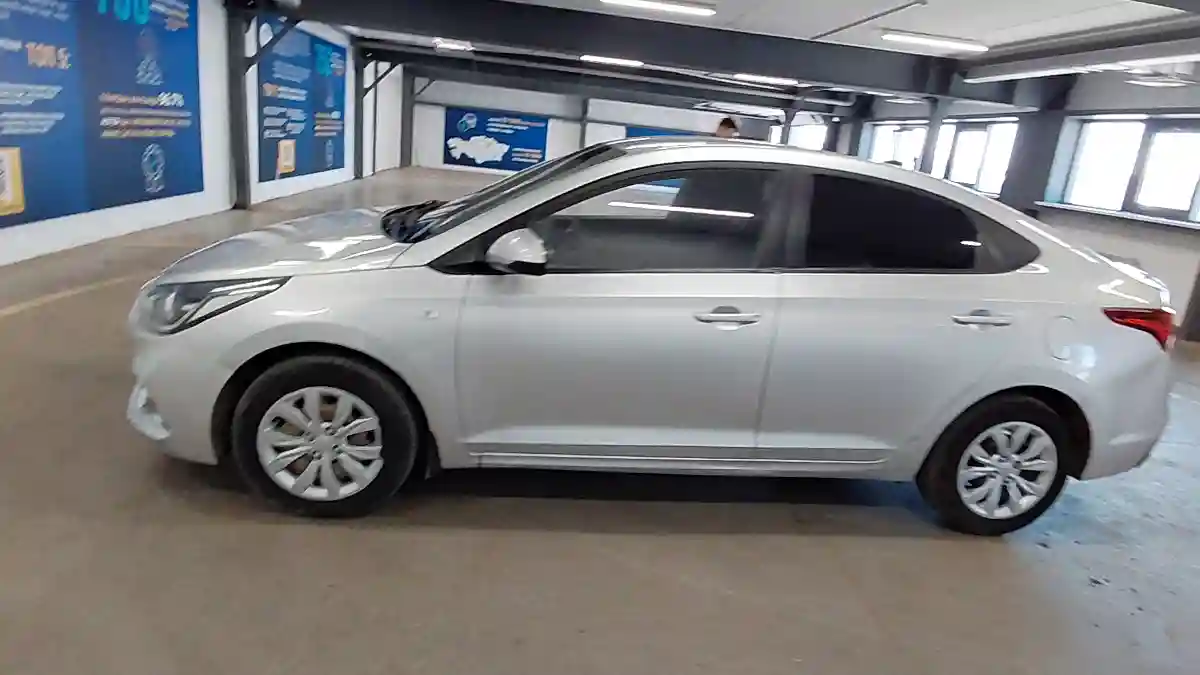 Hyundai Accent 2019 года за 7 800 000 тг. в Астана