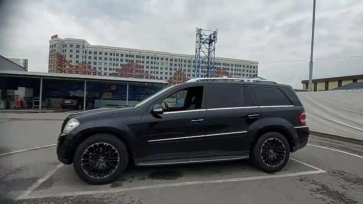 Mercedes-Benz GL-Класс 2006 года за 8 500 000 тг. в Шымкент