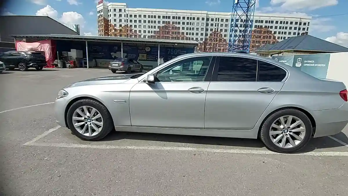 BMW 5 серии 2015 года за 11 000 000 тг. в Шымкент