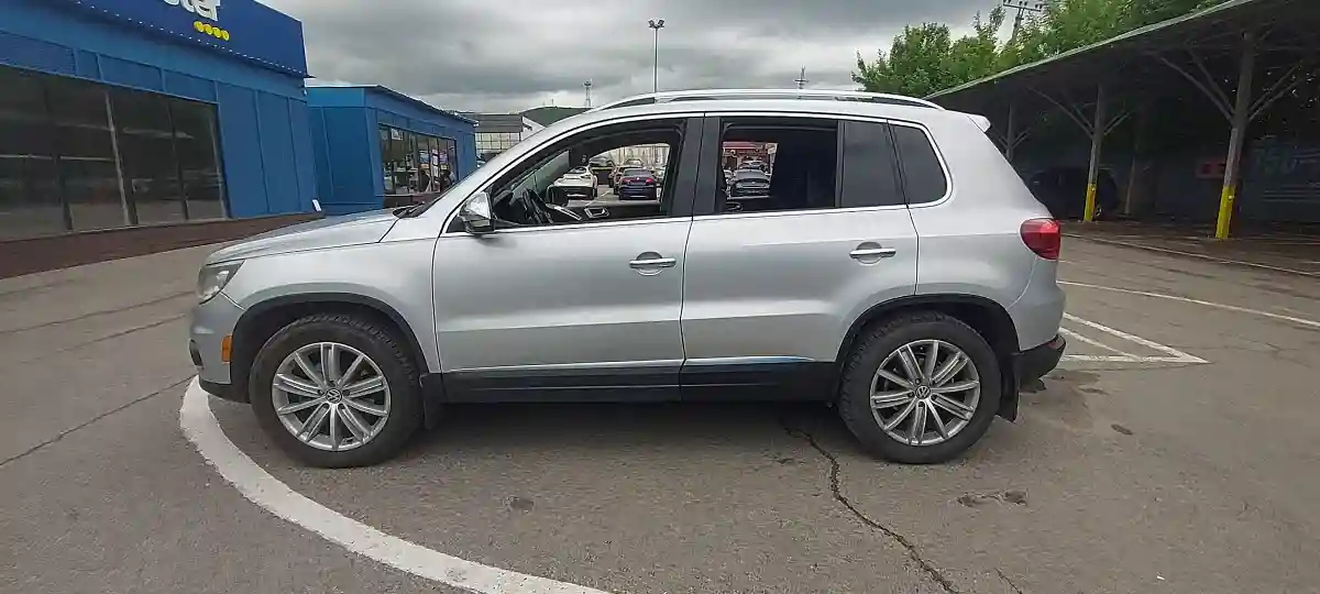 Volkswagen Tiguan 2013 года за 7 500 000 тг. в Алматы