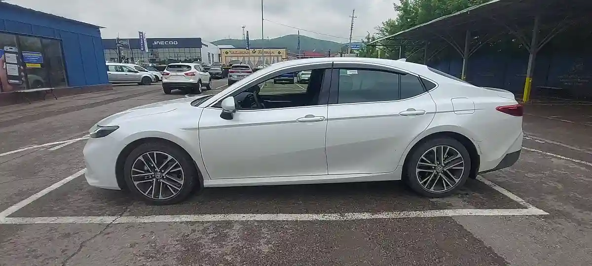 Toyota Camry 2025 года за 20 500 000 тг. в Алматы