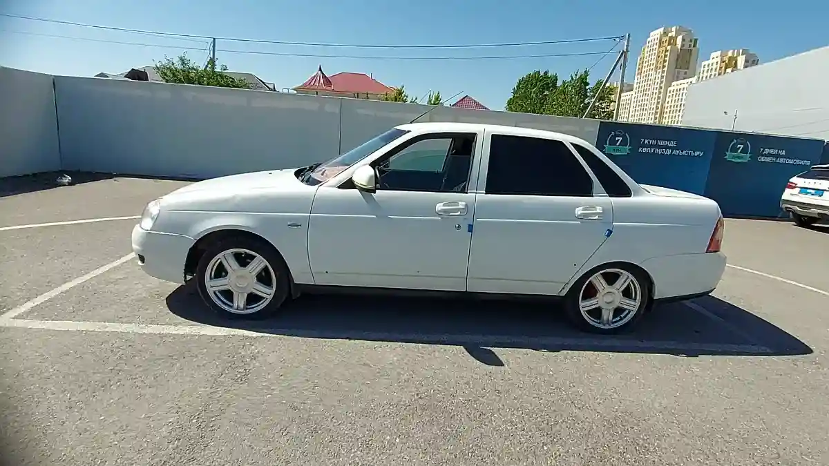LADA (ВАЗ) Priora 2014 года за 1 850 000 тг. в Шымкент