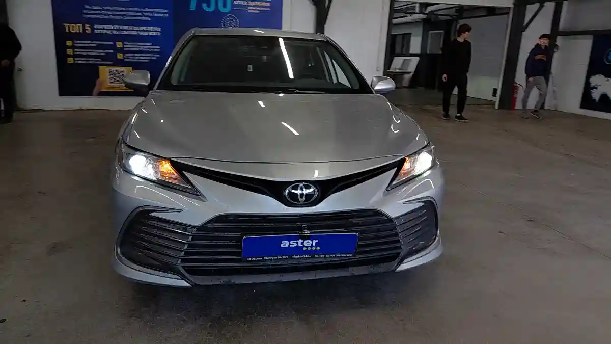 Toyota Camry 2022 года за 13 000 000 тг. в Астана