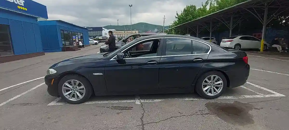 BMW 5 серии 2013 года за 9 500 000 тг. в Алматы