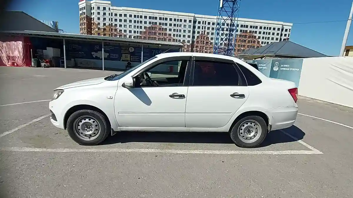 LADA (ВАЗ) Granta 2018 года за 3 000 000 тг. в Шымкент