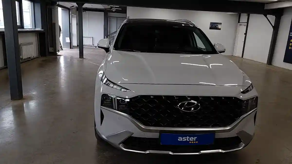 Hyundai Santa Fe 2023 года за 16 500 000 тг. в Астана