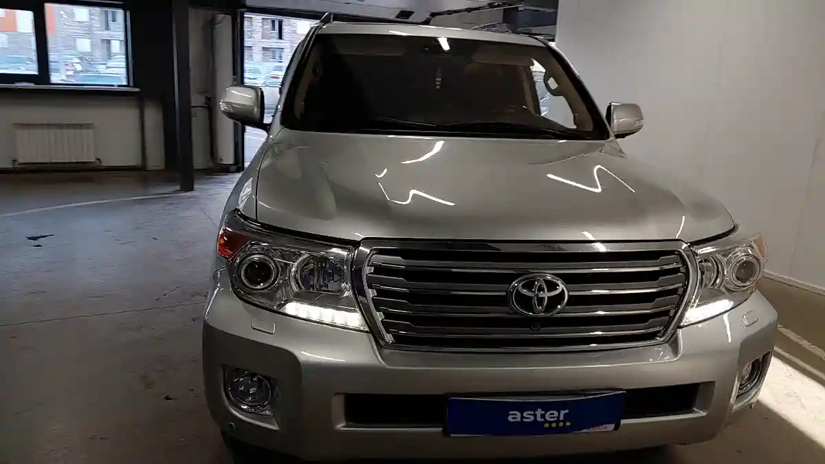 Toyota Land Cruiser 2012 года за 20 000 000 тг. в Астана