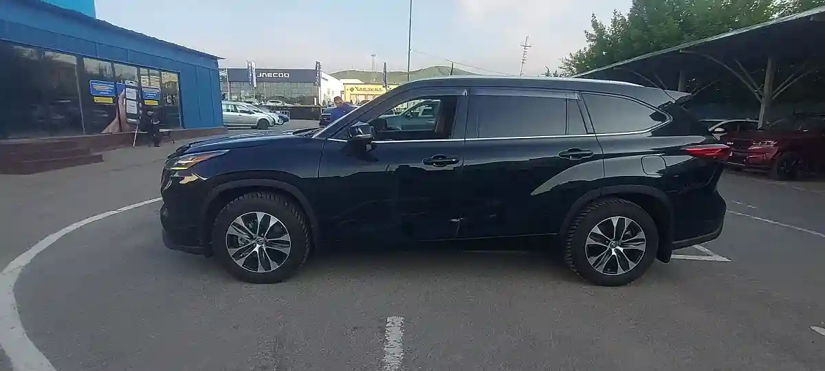 Toyota Highlander 2021 года за 25 000 000 тг. в Алматы