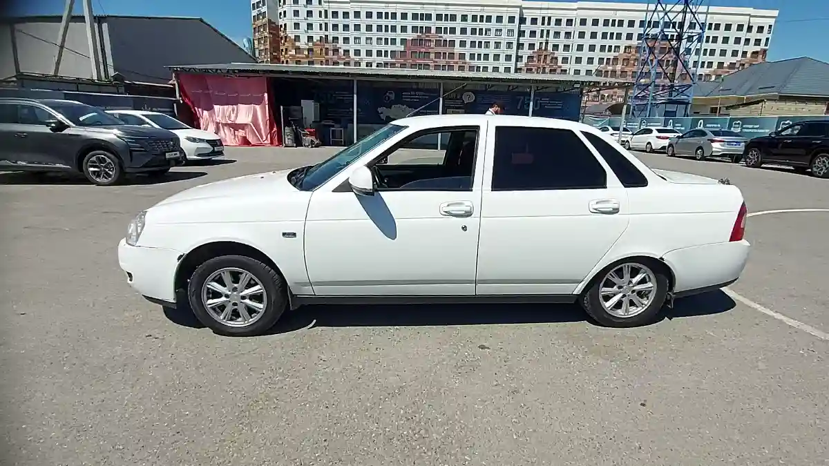 LADA (ВАЗ) Priora 2013 года за 2 650 000 тг. в Шымкент