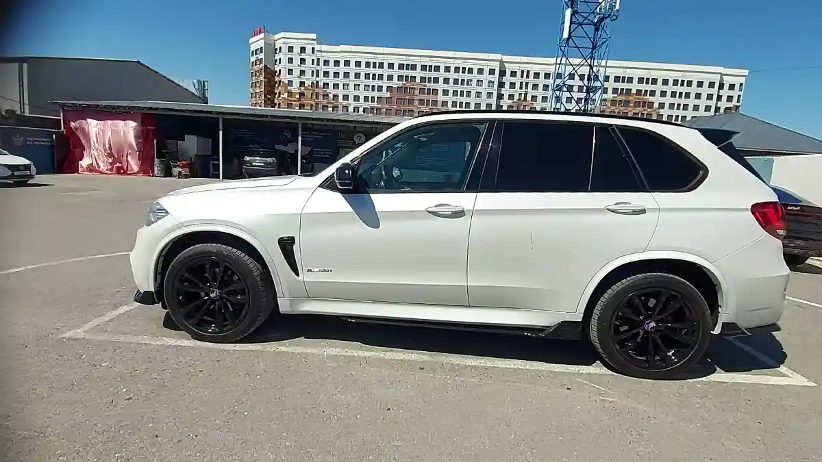 BMW X5 2015 года за 15 000 000 тг. в Шымкент